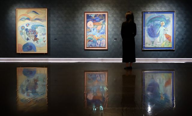 지난해 서울 종로구 석파정 서울미술관에서 열린 천경자 작고 10주기 특별기획전 '내 슬픈 전설의 101페이지' 전시회 전경 [사진=뉴시스]