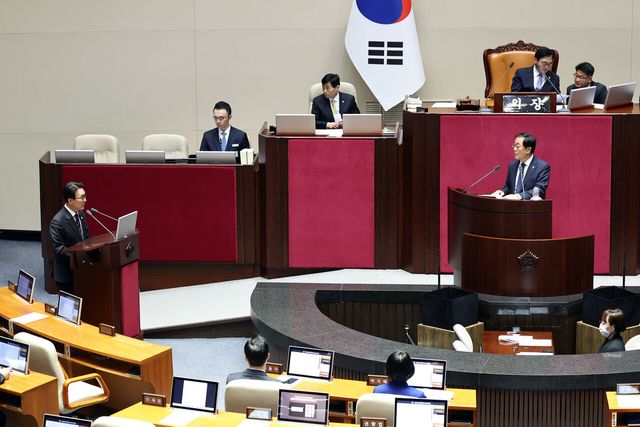 김민석 국무총리가 9일 오후 서울 여의도 국회에서 열린 제432회 국회(임시회) 제4차 본회의 정치·외교·통일·안보 분야 대정부질문에서 발언하고 있다. [사진제공=뉴시스]<br>