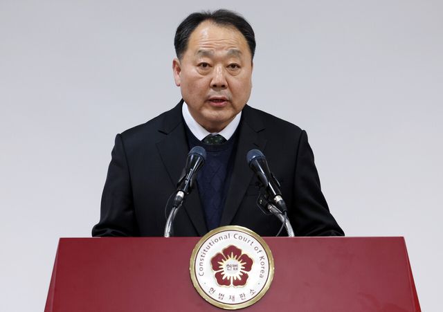 헌법재판소 손인혁 사무처장이 지난 10일 서울 종로구 헌법재판소 별관 브리핑룸에서 진ㄹ행된 기자간담회에 참석해 있다. [사진제공=뉴시스]