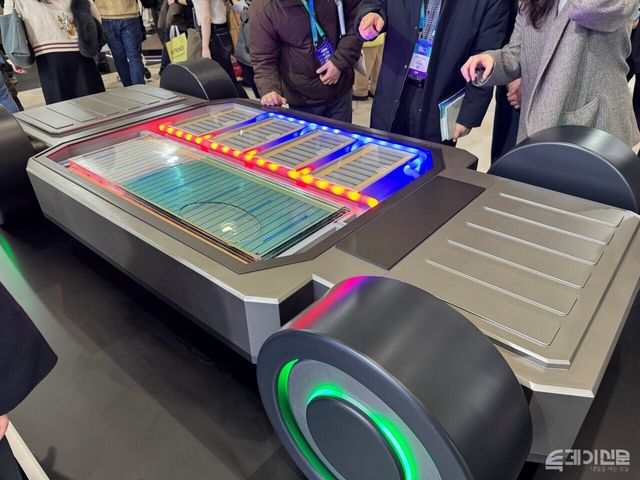 액침냉각 기술을 적용한 전기차 하부 배터리 모형.&nbsp;ⓒ투데이신문