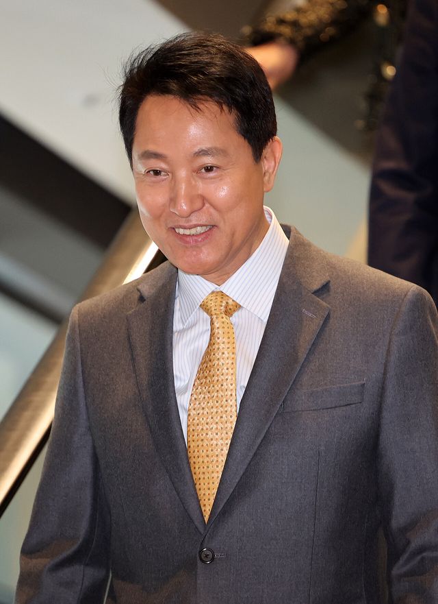 &nbsp;오세훈 서울시장이 지난 12일 오후 서울 금천구 서울시립 서서울미술관에서 열린 개관식에 참석하고 있다. [사진제공=뉴시스]