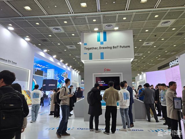 &nbsp; 지난 11일부터 13일까지 서울 삼성동 코엑스에서 열린 ‘인터배터리 2026’ 포스코퓨처엠 부스 모습. ⓒ투데이신문