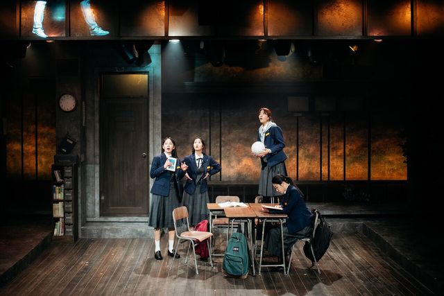 뮤지컬 <A여고 사서의 영광과 비극> 실황 장면 [