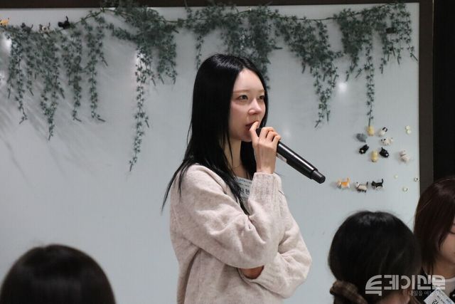 14일 서울 용산 청년지음 커뮤니티홀에서 개최된 ‘제5기 청년플러스 서포터즈’ 발대식에서 장다현 5기 서포터즈가 자기소개하고 있다.&nbsp;ⓒ투데이신문