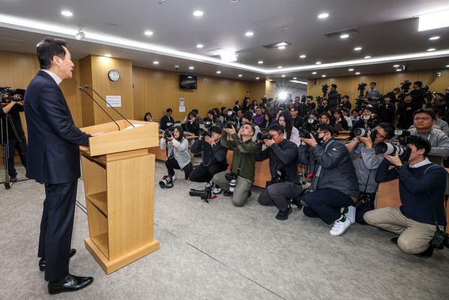 오세훈 서울시장이 17일 서울 중구 서울시청에서 공천 신청 관련 입장 발표를 하고 있다. [사진제공=뉴시스]