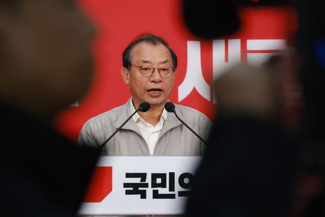 이정현 국민의힘 공천관리위원장이 22일 서울 여의도 당사에서 대구시장 경선후보 관련 브리핑을 하고 있다. [사진제공=뉴시스]