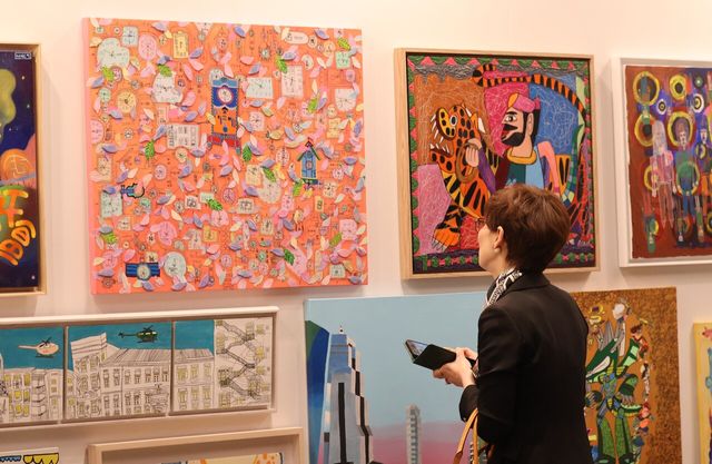 2024년 4월 2일 세계자폐인의 날을 맞아 열린 세상을 밝히는 명작전의 전경. [사진제공=한국자폐인사랑협회]<br>