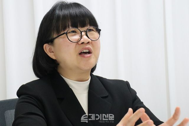 조은주 리워크연구소 대표가 투데이신문과 인터뷰를 하고 있다. ⓒ투데이신문<br>