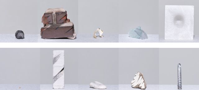 언제든, 어디서든_일하다 주운 돌, 철거 현장에서 주운 담벼락, 부서진 소라 껍데기, 해변에서 주운 유리, 선물 받은 대리석, 4번 떨어진 금니, 작업실 앞 보도블록 파편, 오온 우물에서 주운 돌멩이, 선물 받은 담벼락, 버리는 철근_가변설치_2025_청주 미술 창작 스튜디오<br>