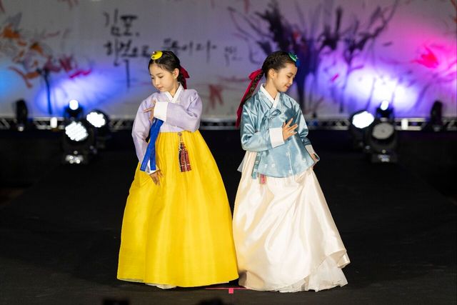 지난해 김포에서 열린&nbsp;‘대한민국 어린이 한복 모델 선발대회’ 현장 [사진 제공=모던한]