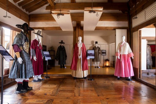 2022년 남산한옥마을에서 개최한 ‘AR 한복극장展’ 전경 [사진 제공=모던한]