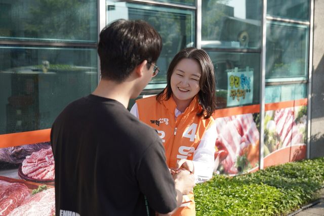 대전 유성구 나선거구(온천1동·온천2동·노은1동)에 출마한 개혁신당 윤서진 후보 [사진제공=윤서진 후보 캠프]<br>