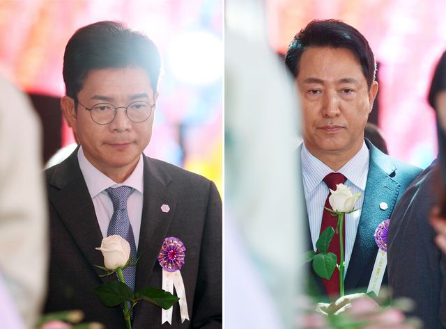 정원오(왼쪽) 더불어민주당 서울시장 후보와 오세훈 국민의힘 서울시장 후보가 24일 서울 종로구 조계사에서 열린 불기 2570년 부처님오신날 봉축법요식에서 헌화하고 있다. [사진제공=뉴시스/청와대통신사진기자단]