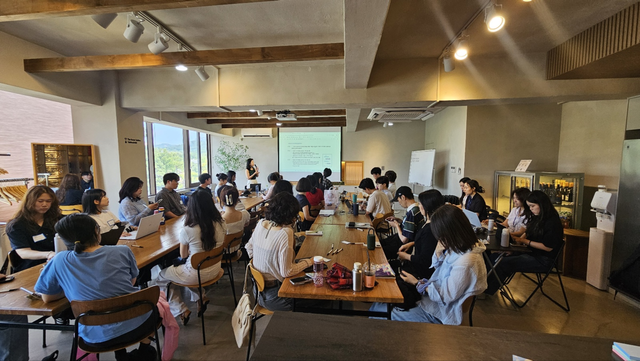 지난 8일 서울 종로구에서 열린 2026 K-기후적응 시민정책회의 [사진 제공=GEYK]