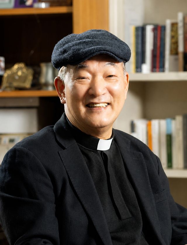 △ 대한성공회 이정호 신부<br>
