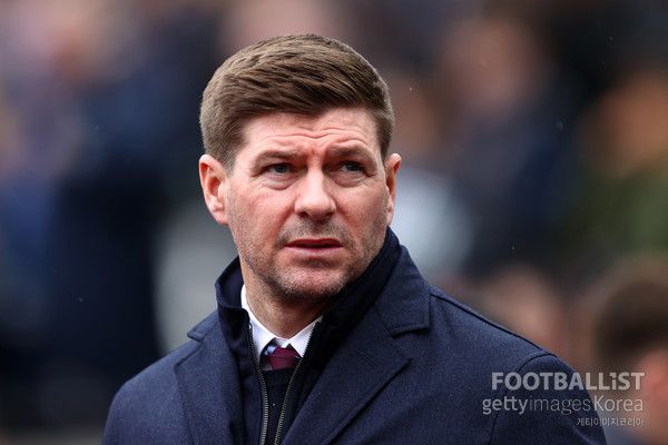 스티븐 제라드 알이티파크 감독. 게티이미지코리아