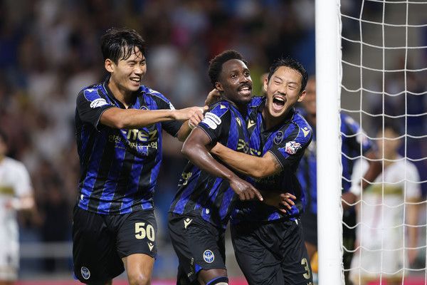 김대중(왼쪽부터), 제르소, 김연수(이상 인천유나이티드). 한국프로축구연맹 제공