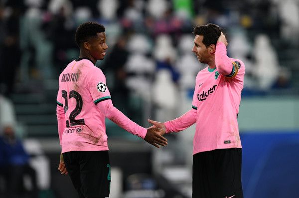 안수 파티(왼쪽, 바르셀로나). 게티이미지코리아