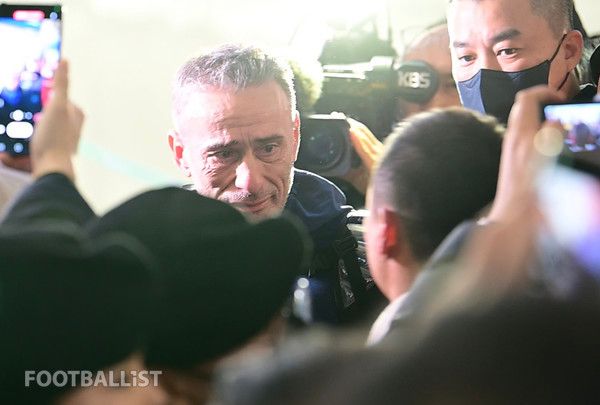 파울루 벤투 아랍에미리트 감독. 서형권 기자