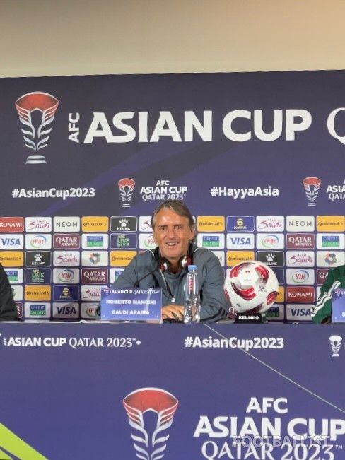 로베르토 만치니 감독. 풋볼리스트