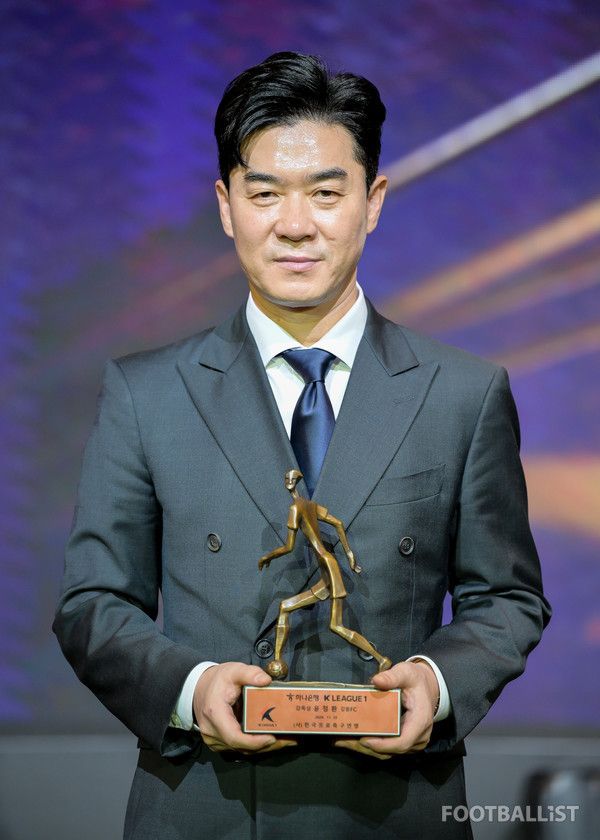 윤정환 감독. 서형권 기자