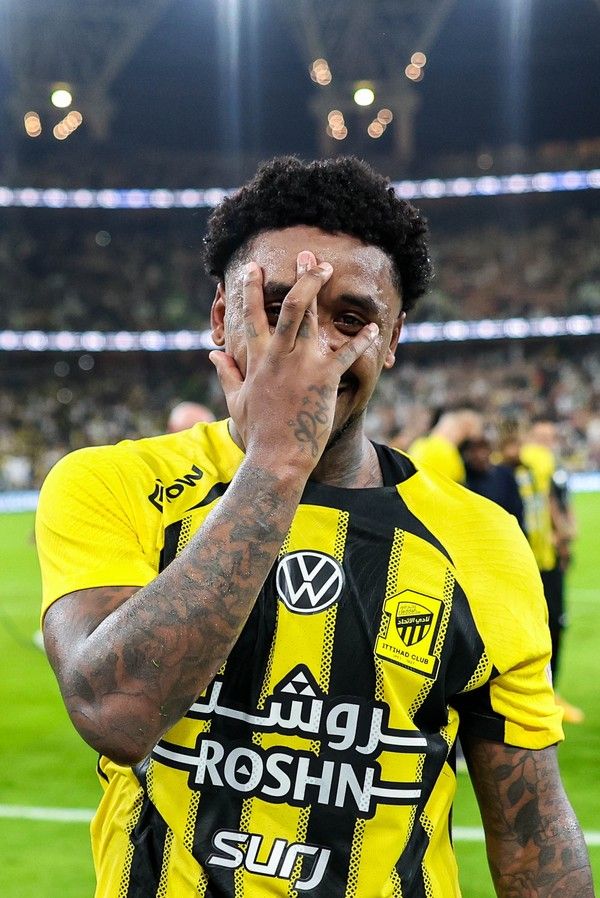 스티븐 베르흐베인(알이티하드). 알이티하드 X 캡처