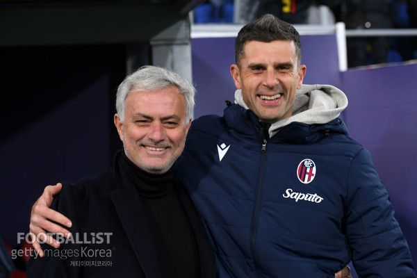 주제 무리뉴 AS로마 감독(왼쪽)과 티아구 모타 볼로냐 감독. 게티이미지코리아