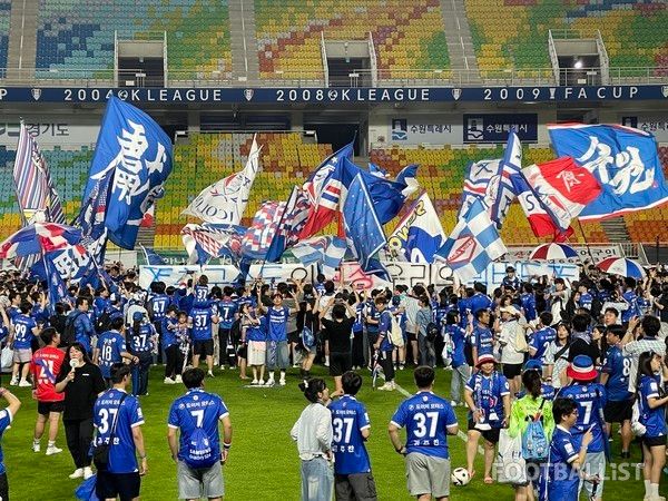 수원삼성 서포터. 김희준 기자