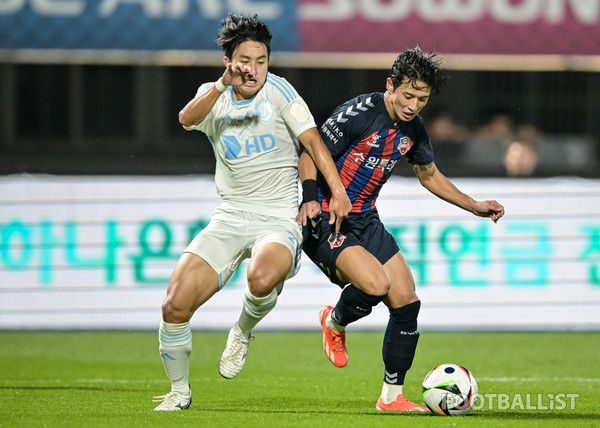 장시영(왼쪽, 울산HD), 정승원(오른쪽, 수원FC). 서형권 기자