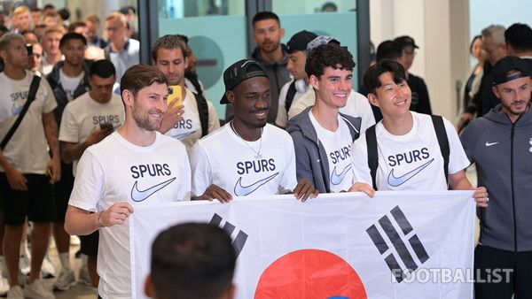 벤 데이비스, 이브 비수마, 손흥민(왼쪽부터, 이상 토트넘홋스퍼). 서형권 기자