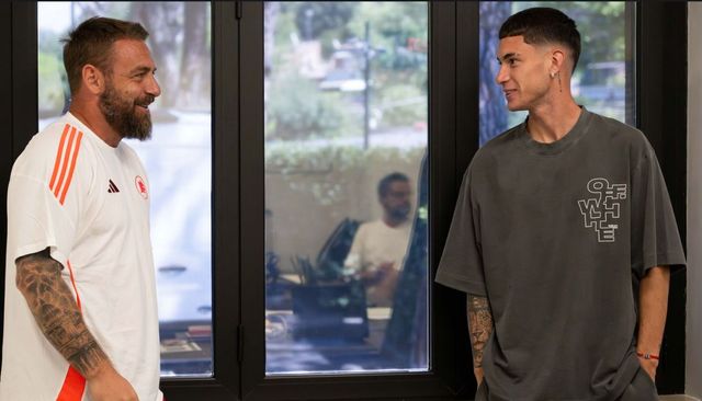 다니엘레 데로시 감독과 마티아스 소울레(이상 AS로마). AS로마 홈페이지 캡처