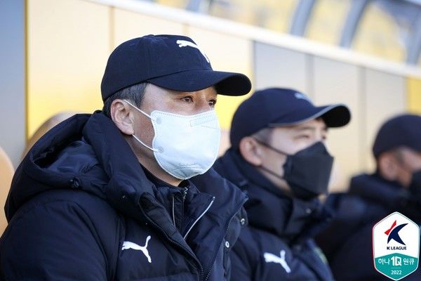 전경준 당시 전남드래곤즈 감독. 한국프로축구연맹 제공