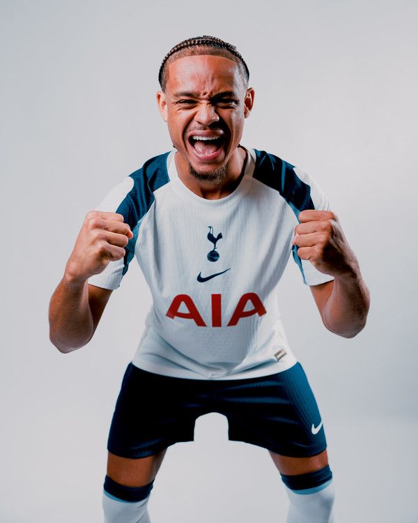 사비 시몬스(토트넘홋스퍼). 토트넘홋스퍼 X 캡처