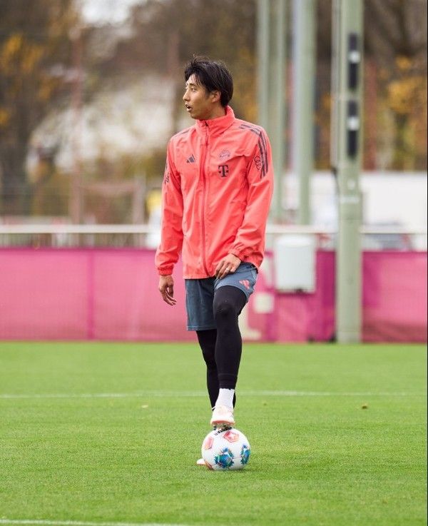 이토 히로키(바이에른뮌헨). 바이에른뮌헨 X 캡처