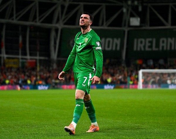 트로이 패럿(아일랜드). 아일랜드 축구협회 X 캡처