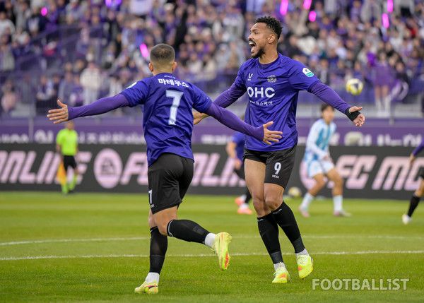 마테우스(왼쪽), 모따(오른쪽, FC안양). 서형권 기자