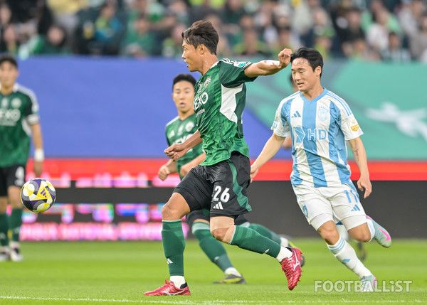 홍정호(왼쪽, 전북 현대). 서형권 기자