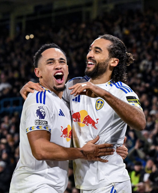 노아 오카포(왼쪽), 도미닉 칼버트르윈(오른쪽). 리즈유나이티드 인스타그램 캡처