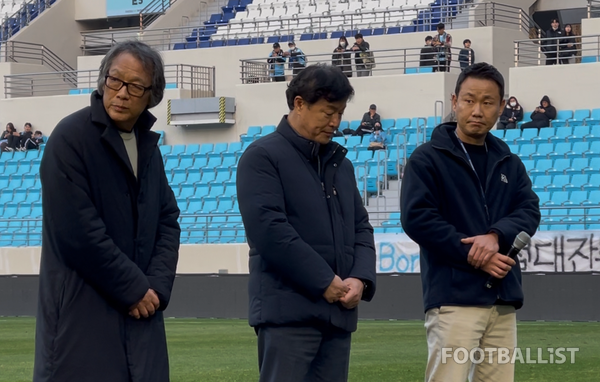 조광래 사장(왼쪽부터), 서정목 미래기획실장, 이동준 경영기획부장(이상 대구FC). 김희준 기자
