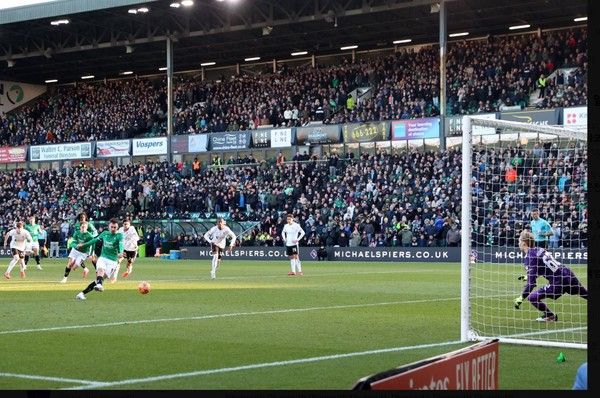 리버풀 상대 결승골을 넣는 플리머스아가일. 플리머스아가일 X 캡처