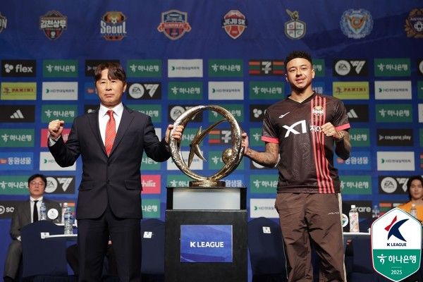 김기동 감독(왼쪽), 린가드(이상 FC서울). 한국프로축구연맹 제공