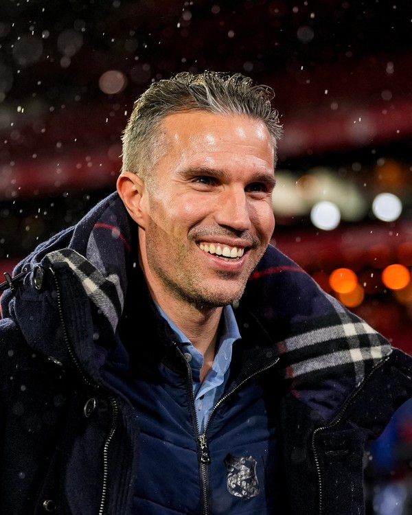 로빈 판페르시 페예노르트 감독. 페예노르트 X 캡처