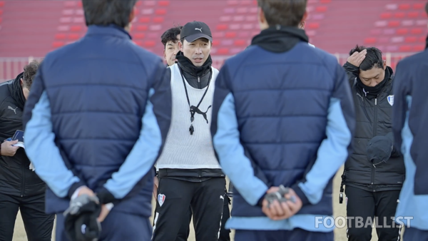 변성환 수원삼성 감독(가운데). 서형권 기자