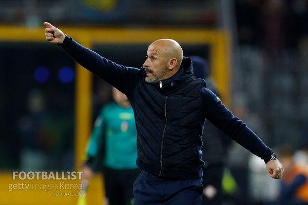 빈첸초 이탈리아노&nbsp; 볼로냐 감독. 게티이미지코리아