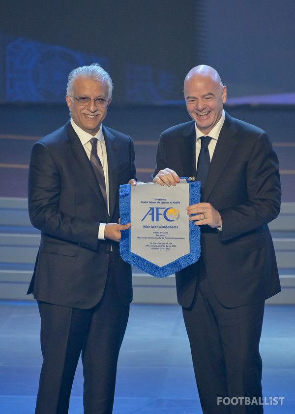 셰이크 살만 AFC 회장(왼쪽), 지아노 인판티노 FIFA 회장(오른쪽). 서형권 기자