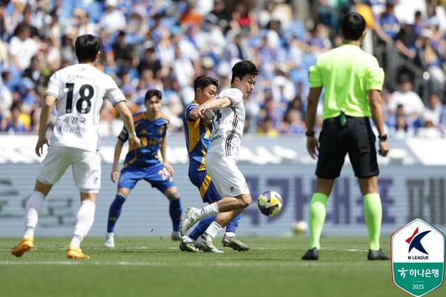 김대우(강원FC). 한국프로축구연맹 제공