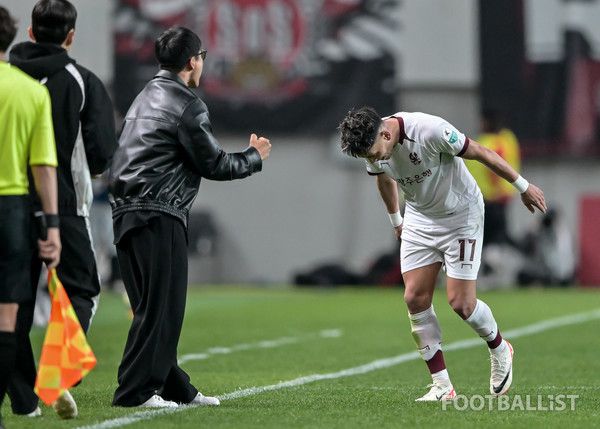 이정효 감독(왼쪽), 헤이스(오른쪽, 광주FC). 서형권 기자