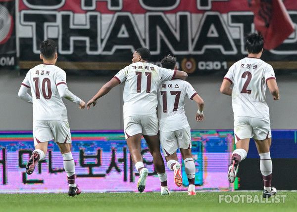 최경록, 가브리엘, 헤이스, 조성권(왼쪽부터, 광주FC). 서형권 기자
