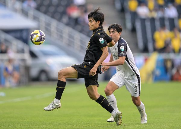 민경현(왼쪽, 인천유나이티드). 서형권 기자