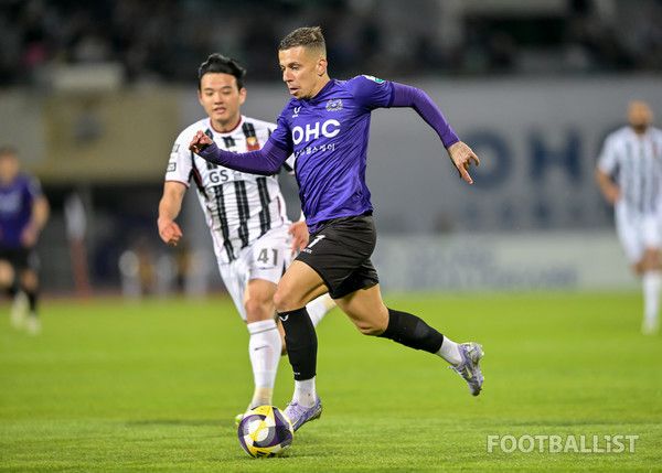 마테우스(오른쪽, FC안양). 서형권 기자